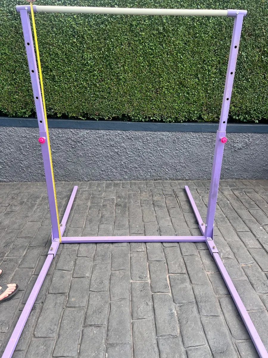 Gymnastics beam - Image 1
