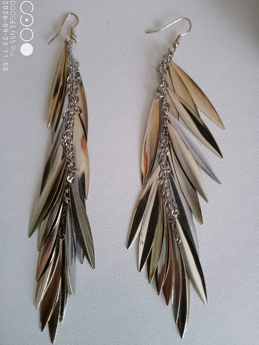 Women's Vintage Style Earrings - Image 3