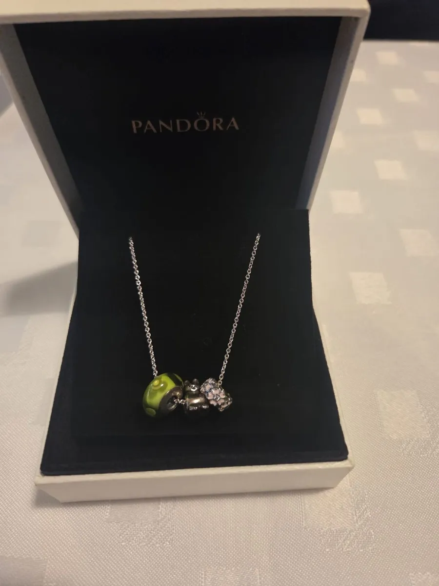 Selection of silver jewellery - Image 2