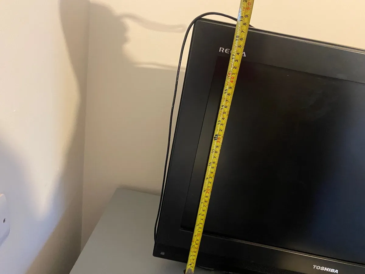 Toshiba Television - Image 4