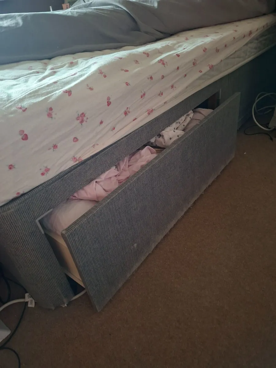 King Size divan bed wit two storage drawers - Image 2