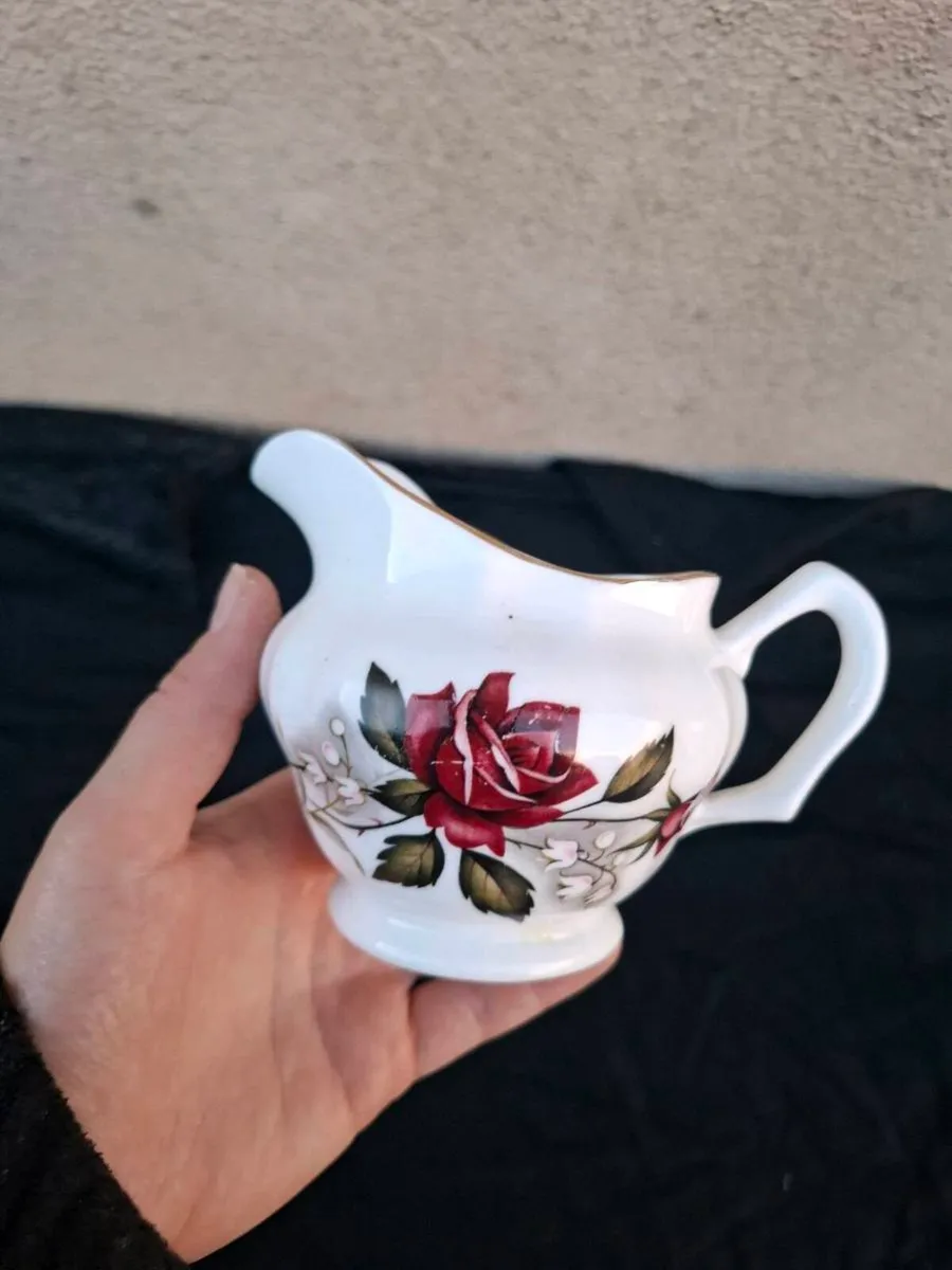 Royal tara milk jug - Image 1