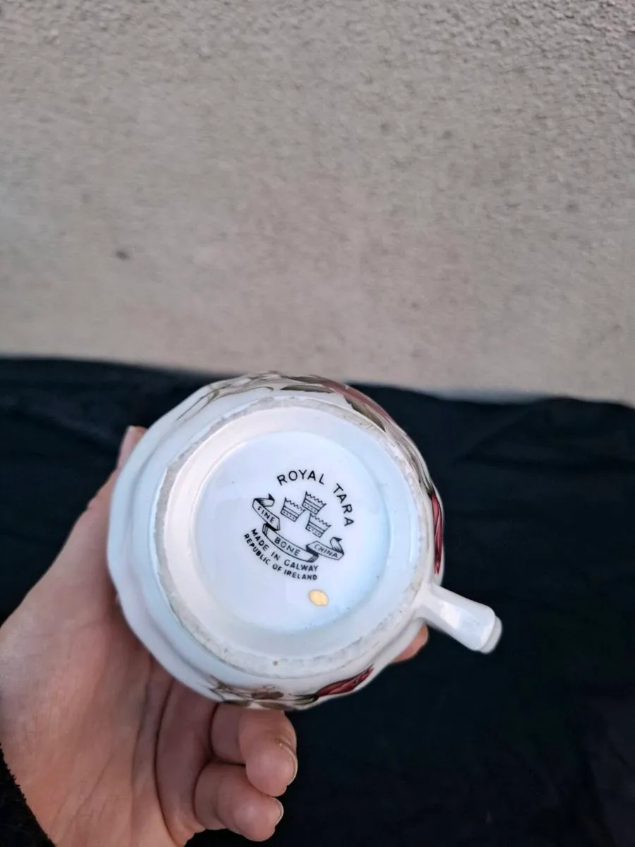 Royal tara milk jug - Image 2