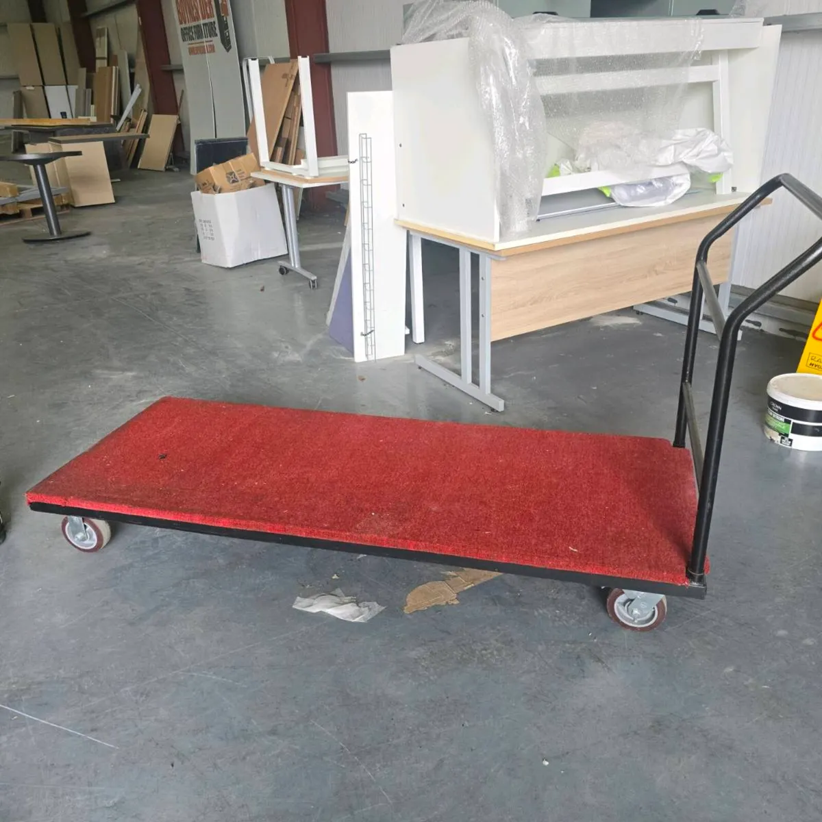Large trolley - Image 1