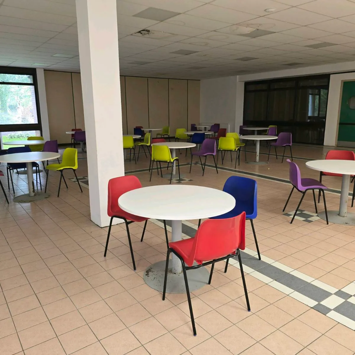 Canteen furniture - Image 2