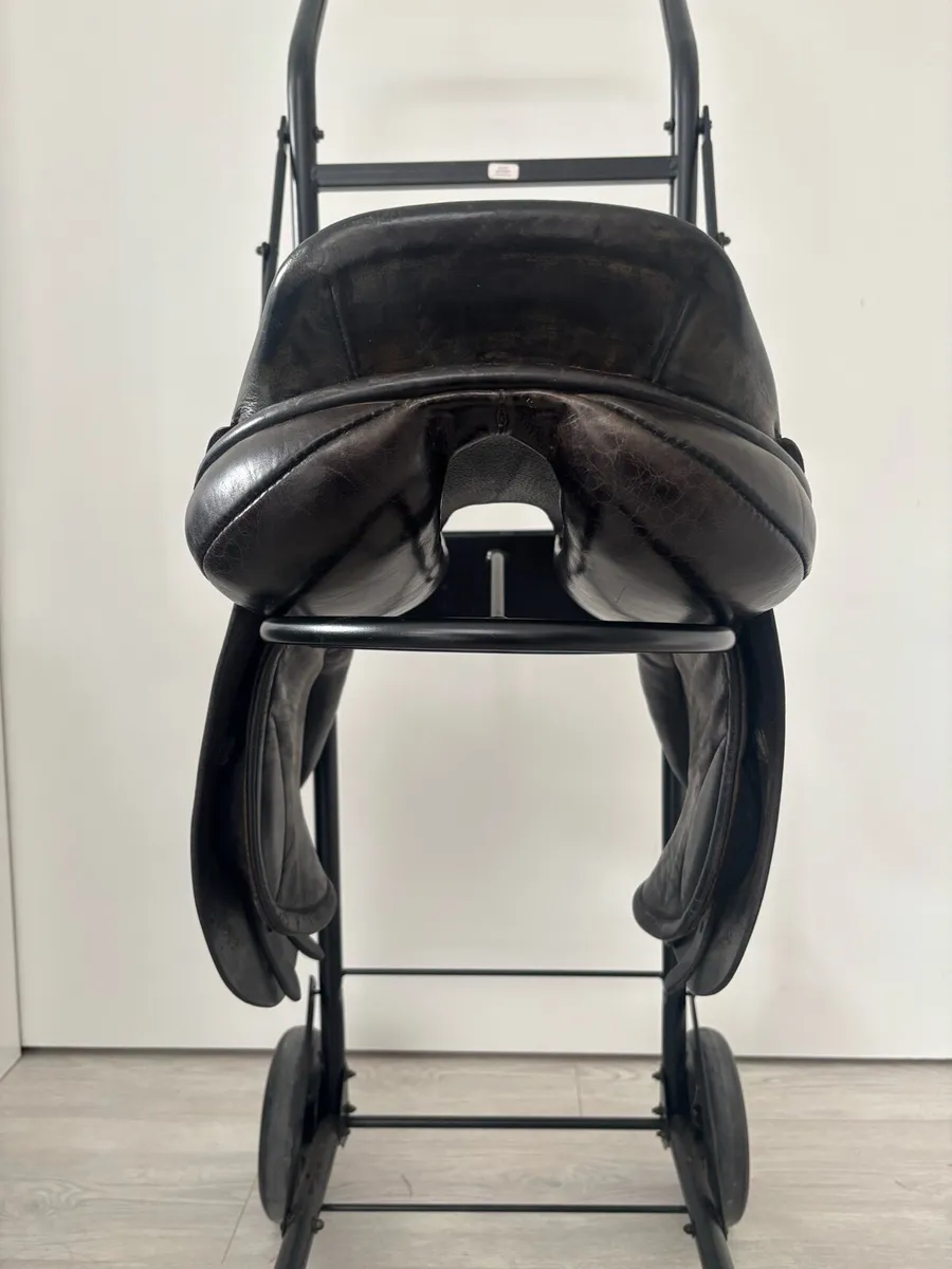 Berney Bros GP Saddle - Image 3