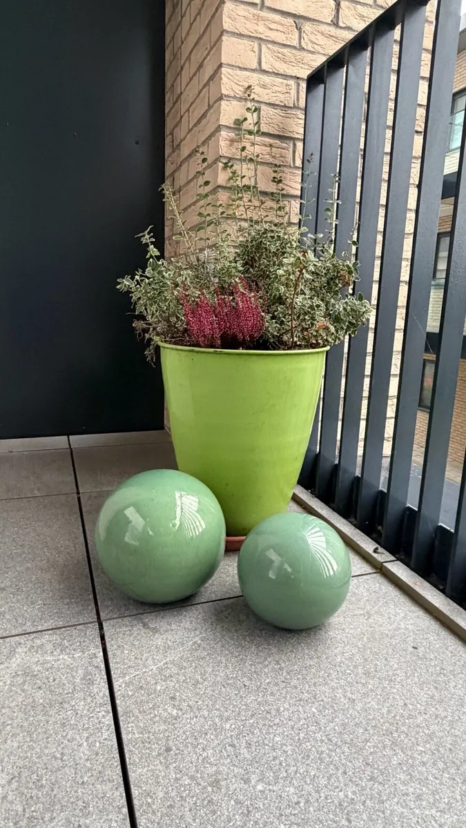 2 ceramic decorative balls - Image 4