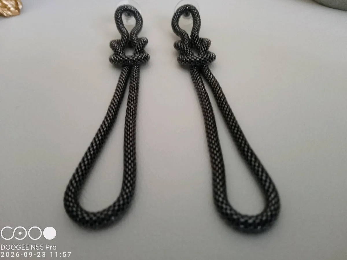 Women's Drop Style Earrings - Image 3