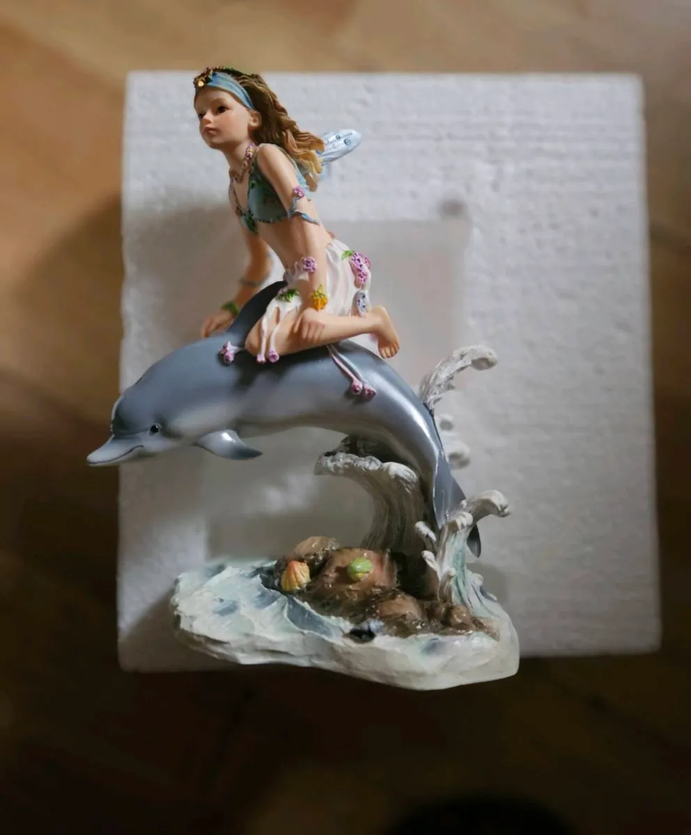 Dream Tide Dolphin Figure - Image 1