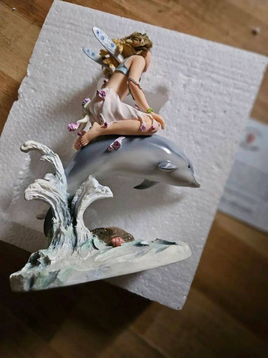 Dream Tide Dolphin Figure - Image 4