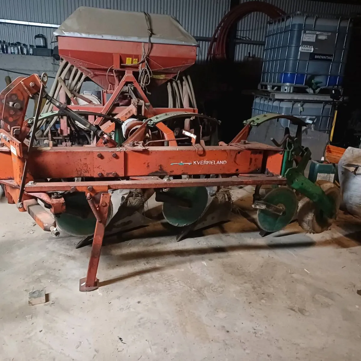 Kverneland 3 furrow vari width plough - Image 4