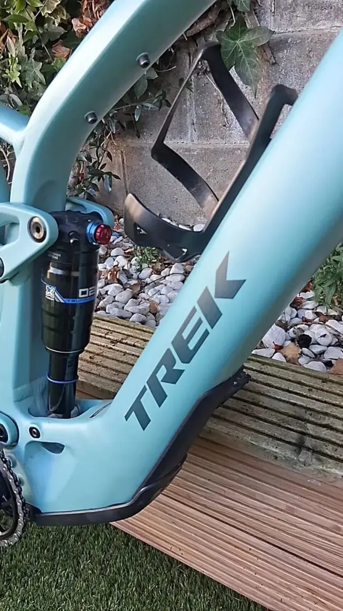 Trek Fuel EXe 5 Electric MTB - Image 2