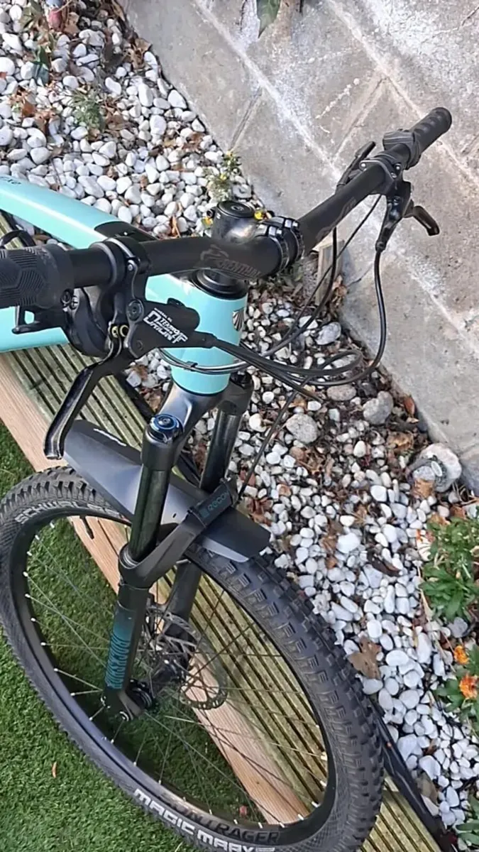 Trek Fuel EXe 5 Electric MTB - Image 4