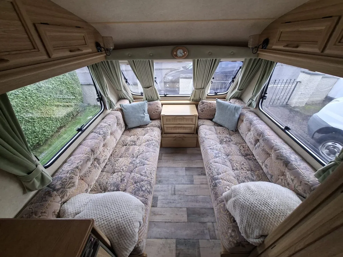 Eldiss 2/3 berth 750kgs & remote mover & Awning - Image 4