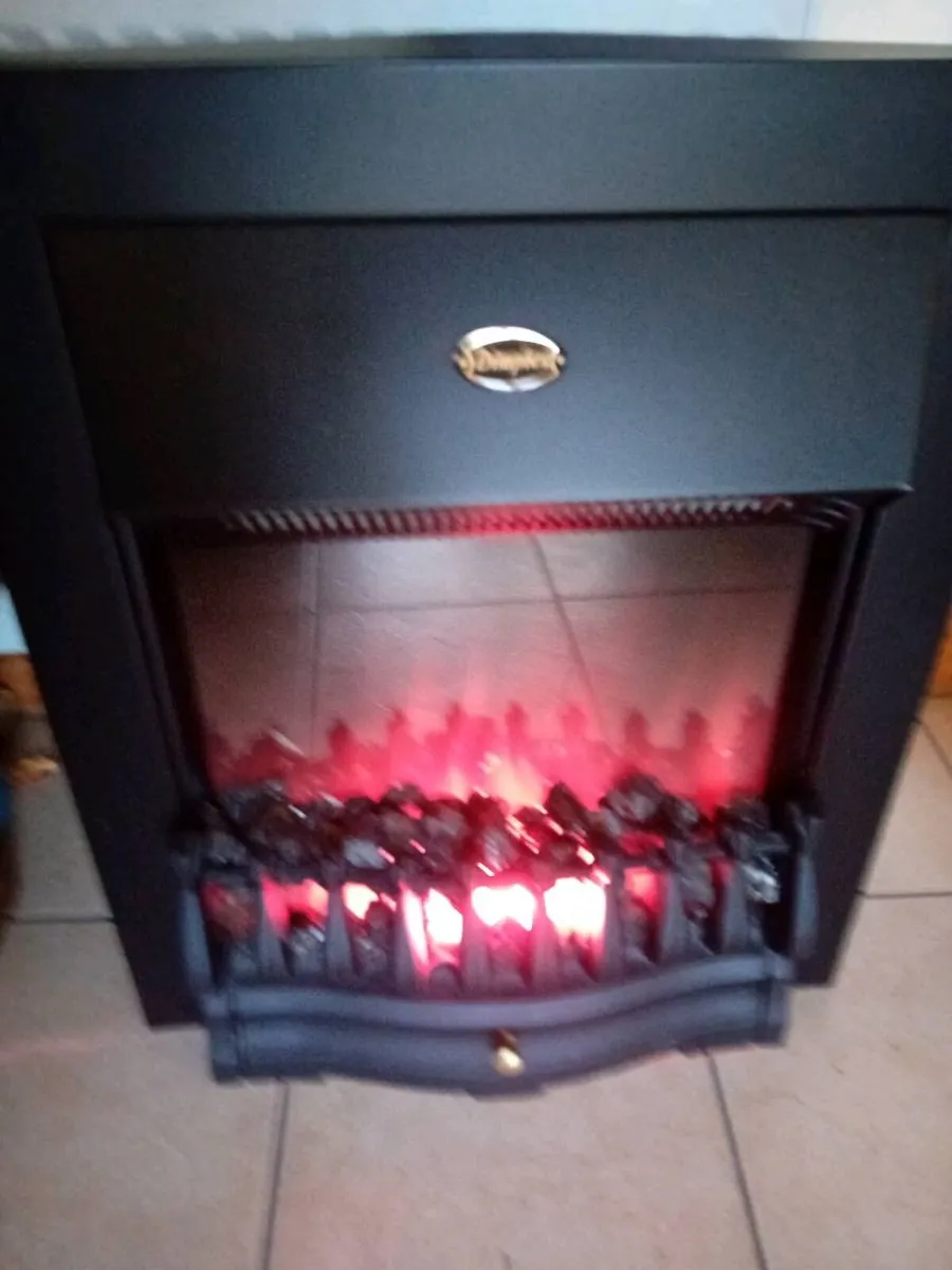 DIMPLEX ELECTRIC FIRE - Image 1
