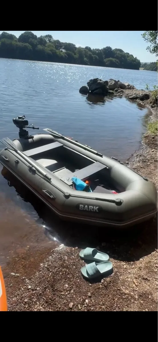 BARK inflatable boat with engine and repair kit - Image 1