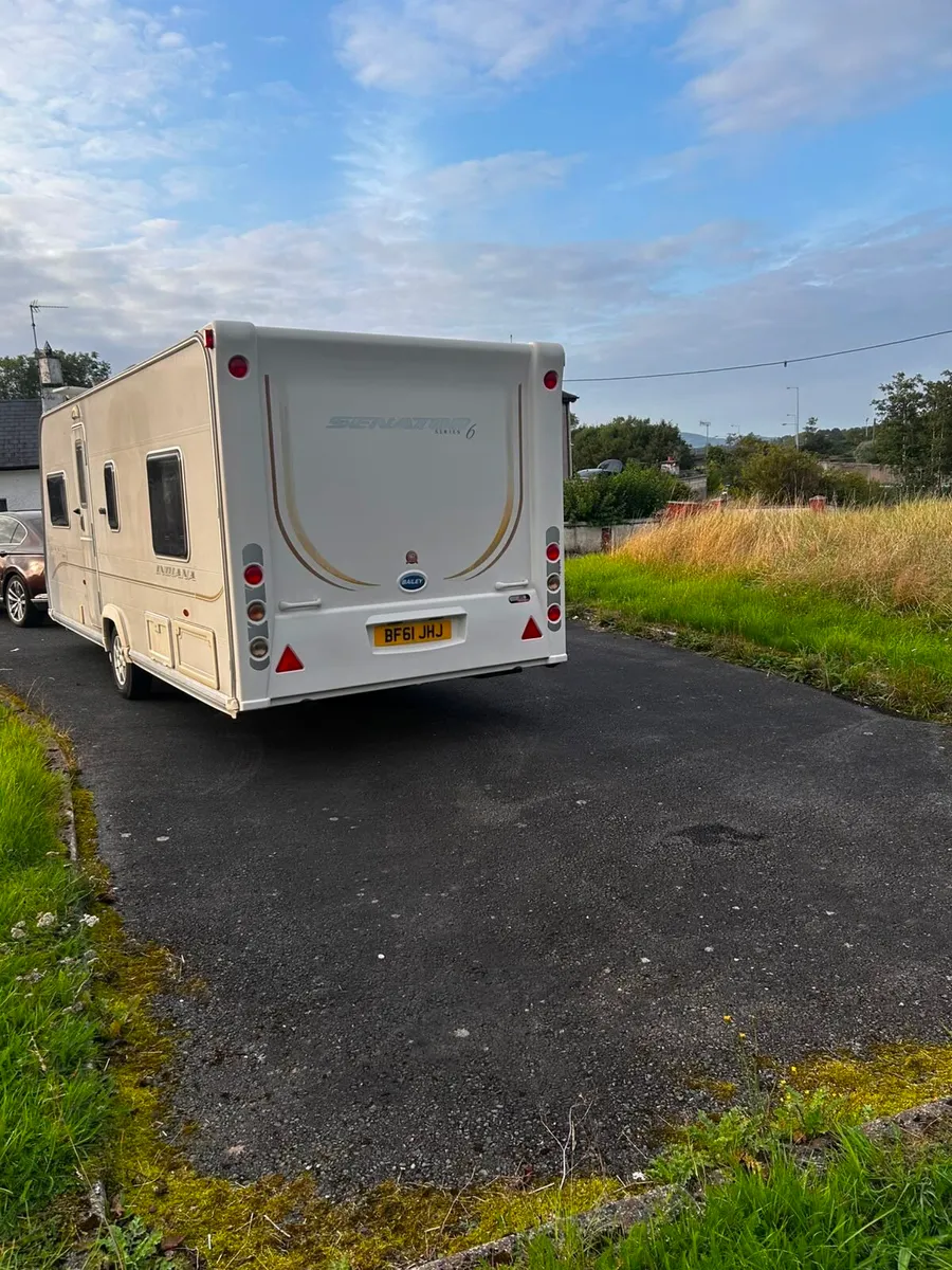 Bailey Senator 4 berth fixed bed Year 2010 - Image 2