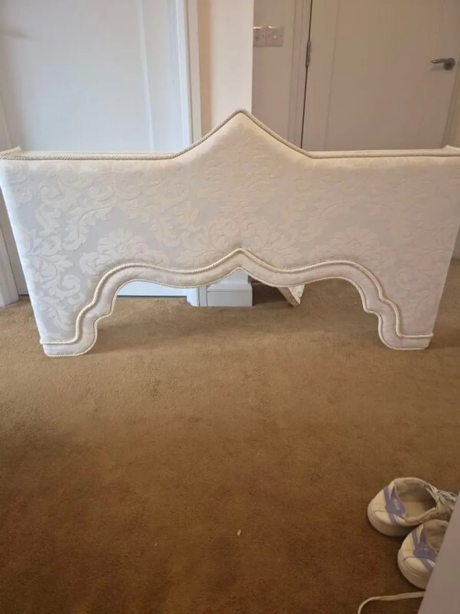 window custom made pelmets - Image 1
