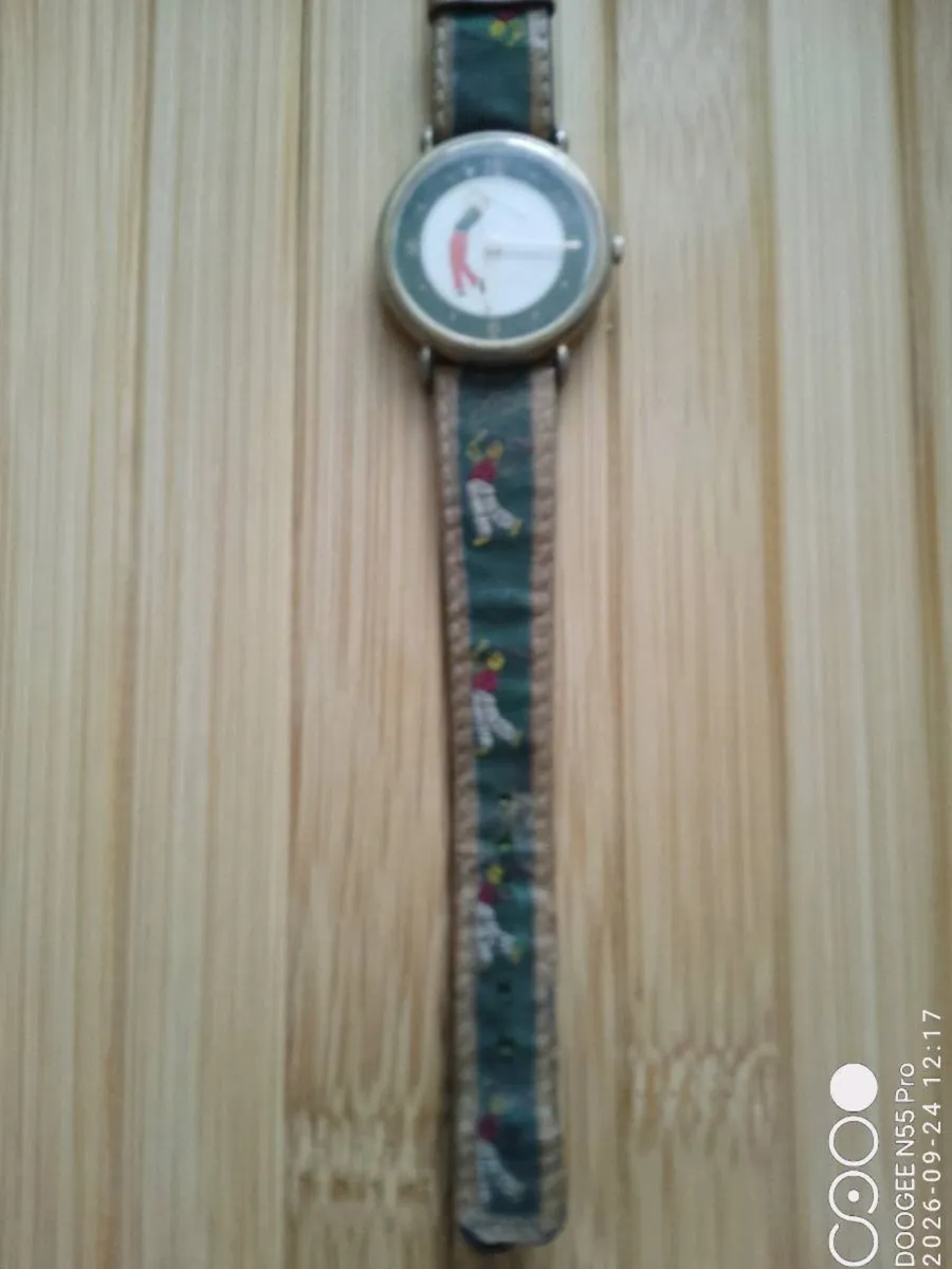 Women's Vintage Watch - Image 4