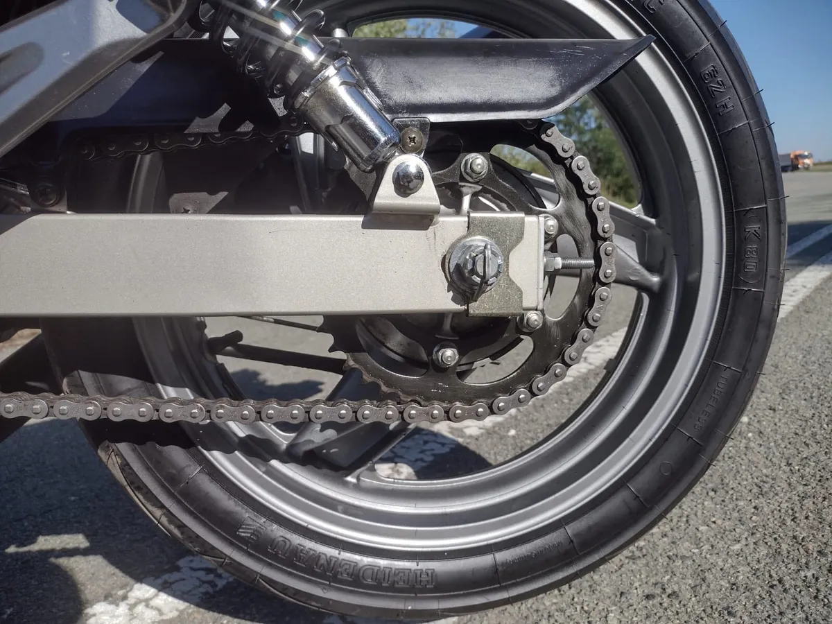 Kawasaki ER5 - mint  - 13327  miles 1 owner - Image 3