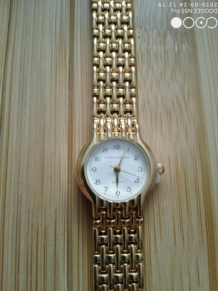 Women's Watch - Image 3