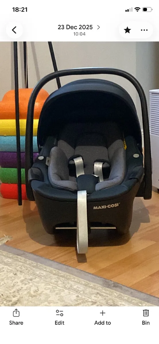 Maxi-Cosi Pebble 360 Car Seat + FamilyFix 360 ISOF - Image 1