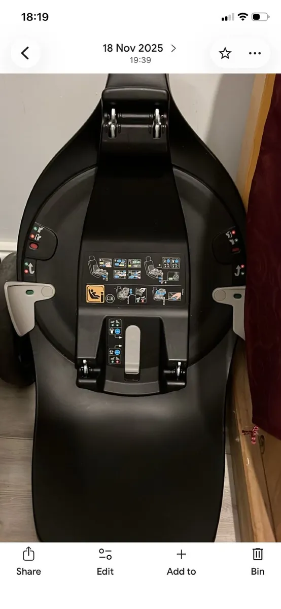 Maxi-Cosi Pebble 360 Car Seat + FamilyFix 360 ISOF - Image 2