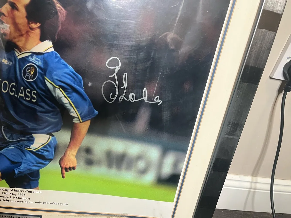 SIGNED GIANFRANCO ZOLA PICTURE FRAME - Image 3