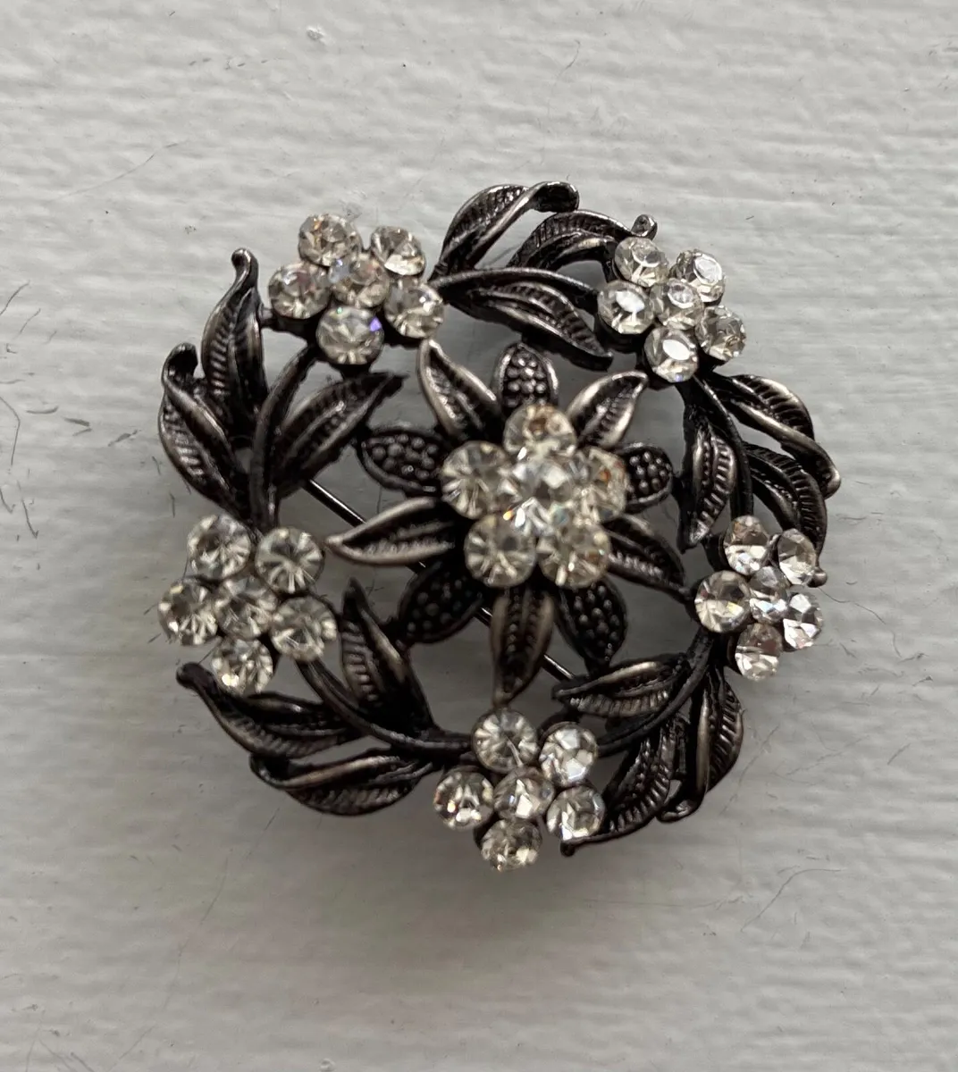 Vintage Silver Rhinestone Floral Wreath Brooch