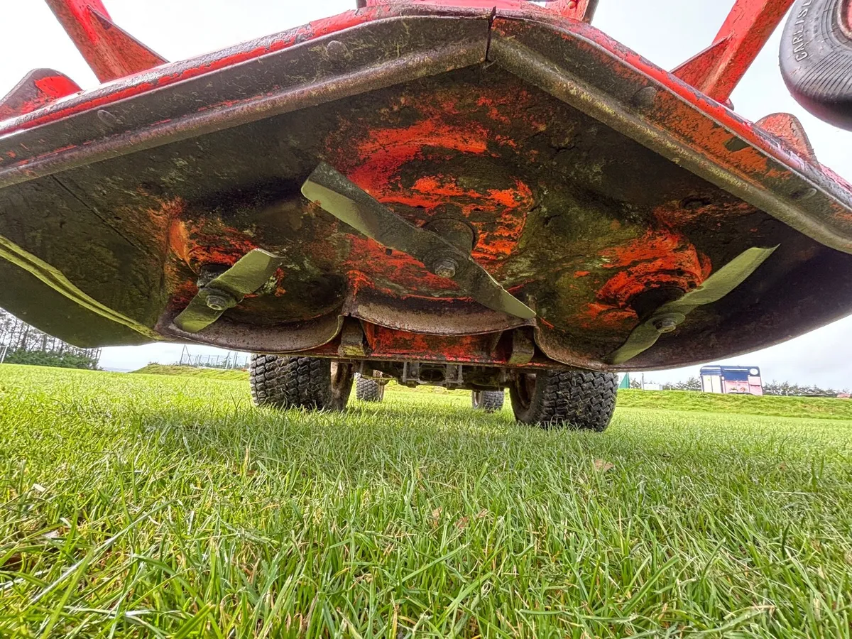 Kubota front mower F2890 2020 - Image 3