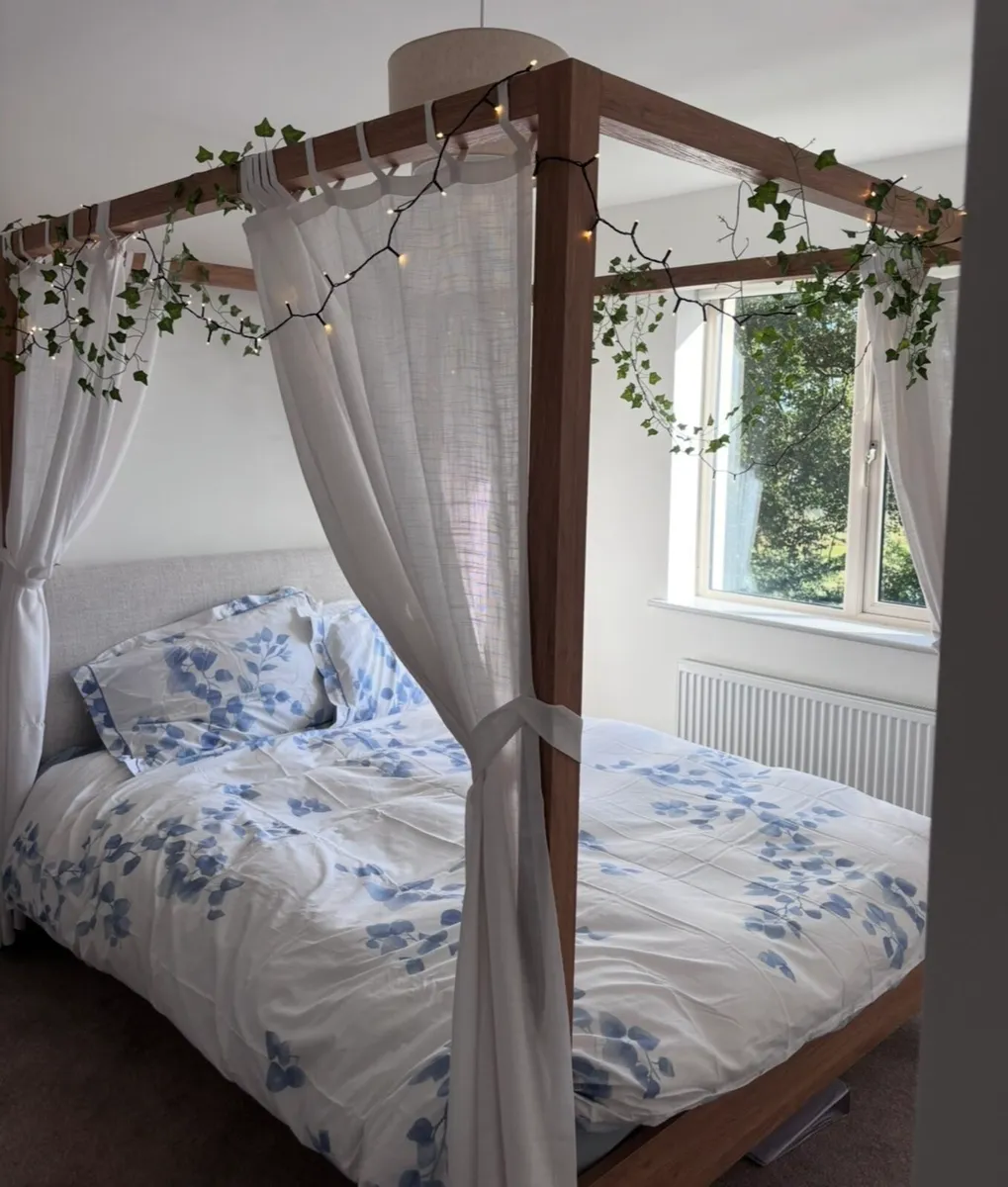 Four Poster Bed  king size - Image 1