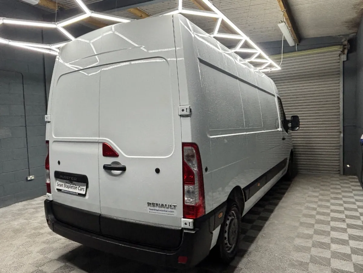 Renault Master FWD LM35 BLUE DCI 135 B BUSINESS - Image 2