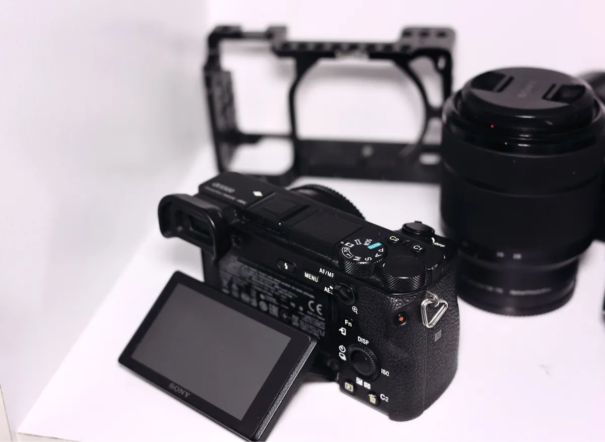 Sony a6500 and Somy 28-70mm lens in box - Image 2