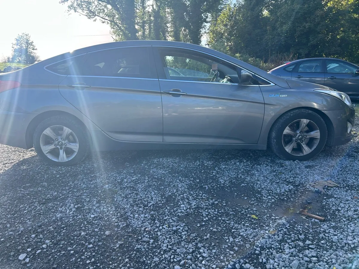Hyundai i40 for breaking - Image 3