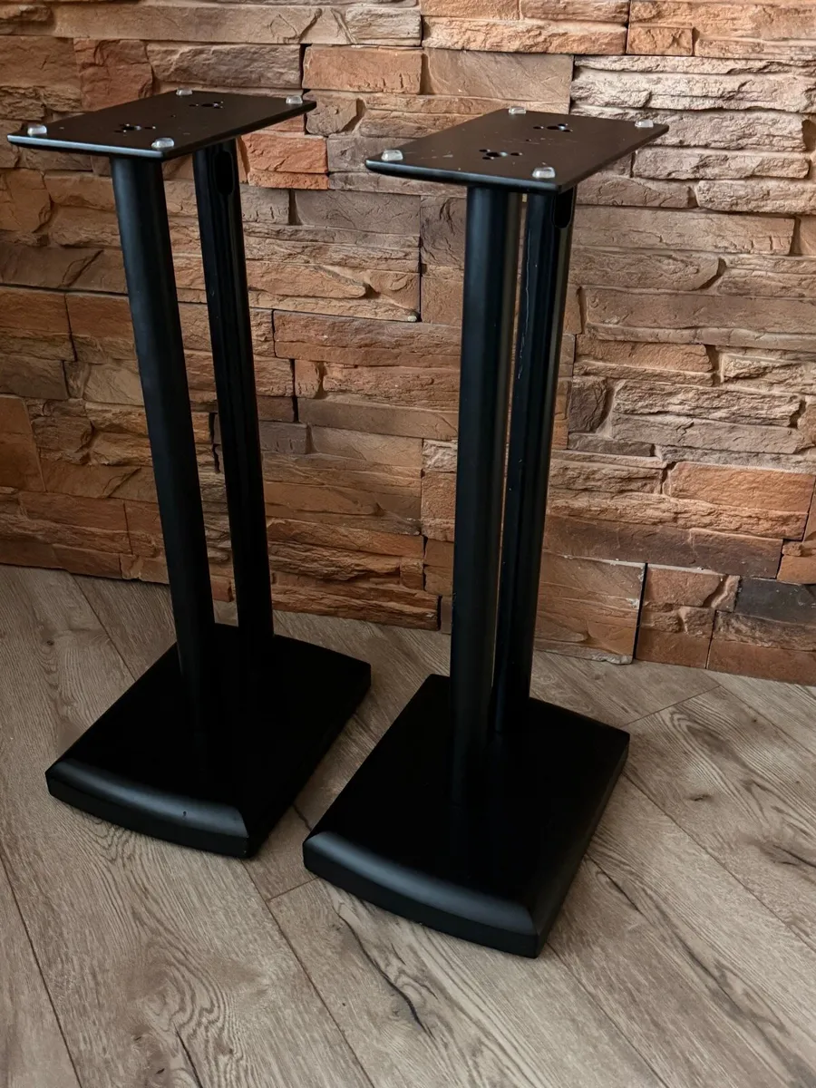 Speaker stands