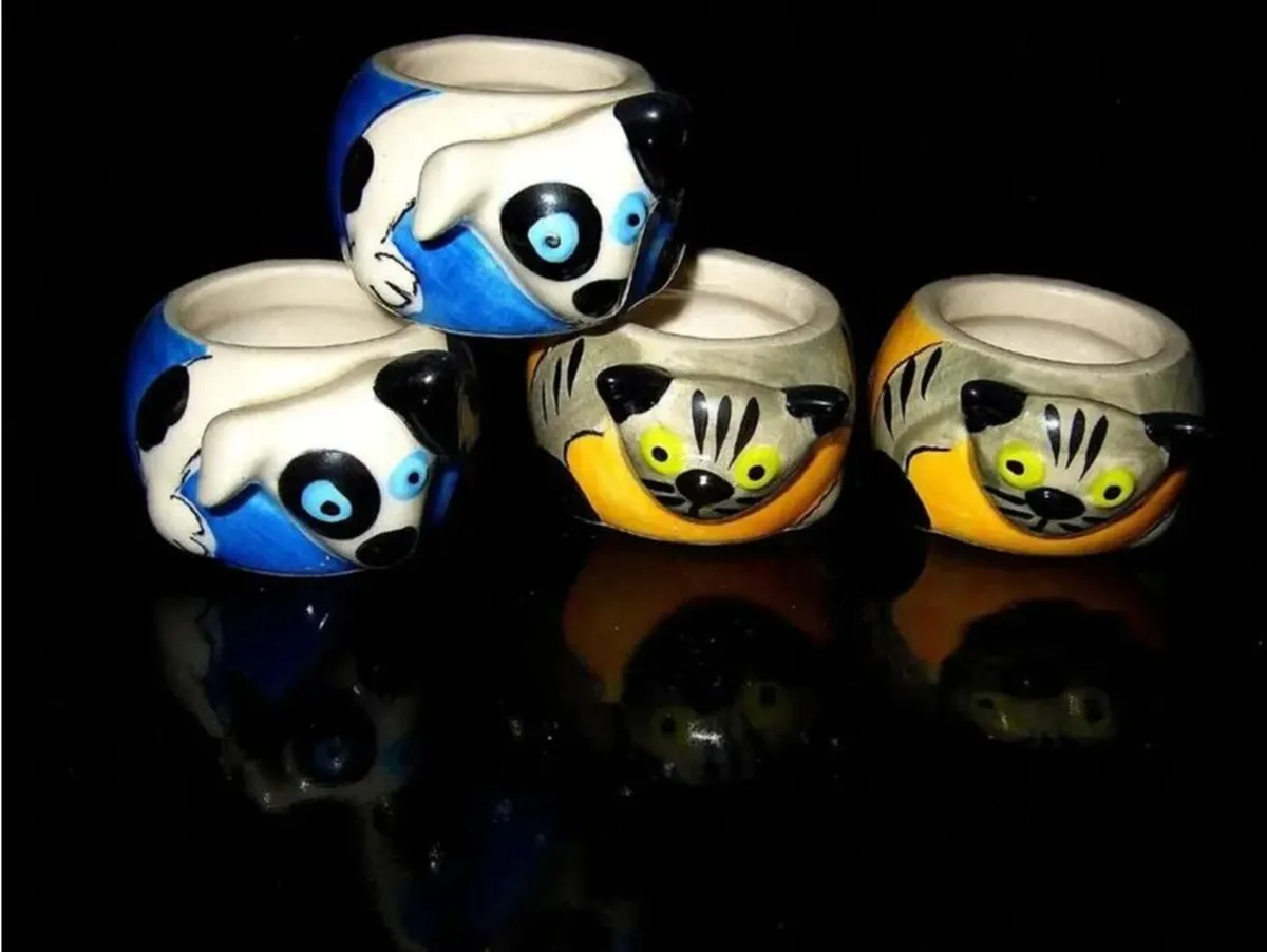 Vintage Ceramic Cat & Dog Napkin Rings - Pristine - Image 4