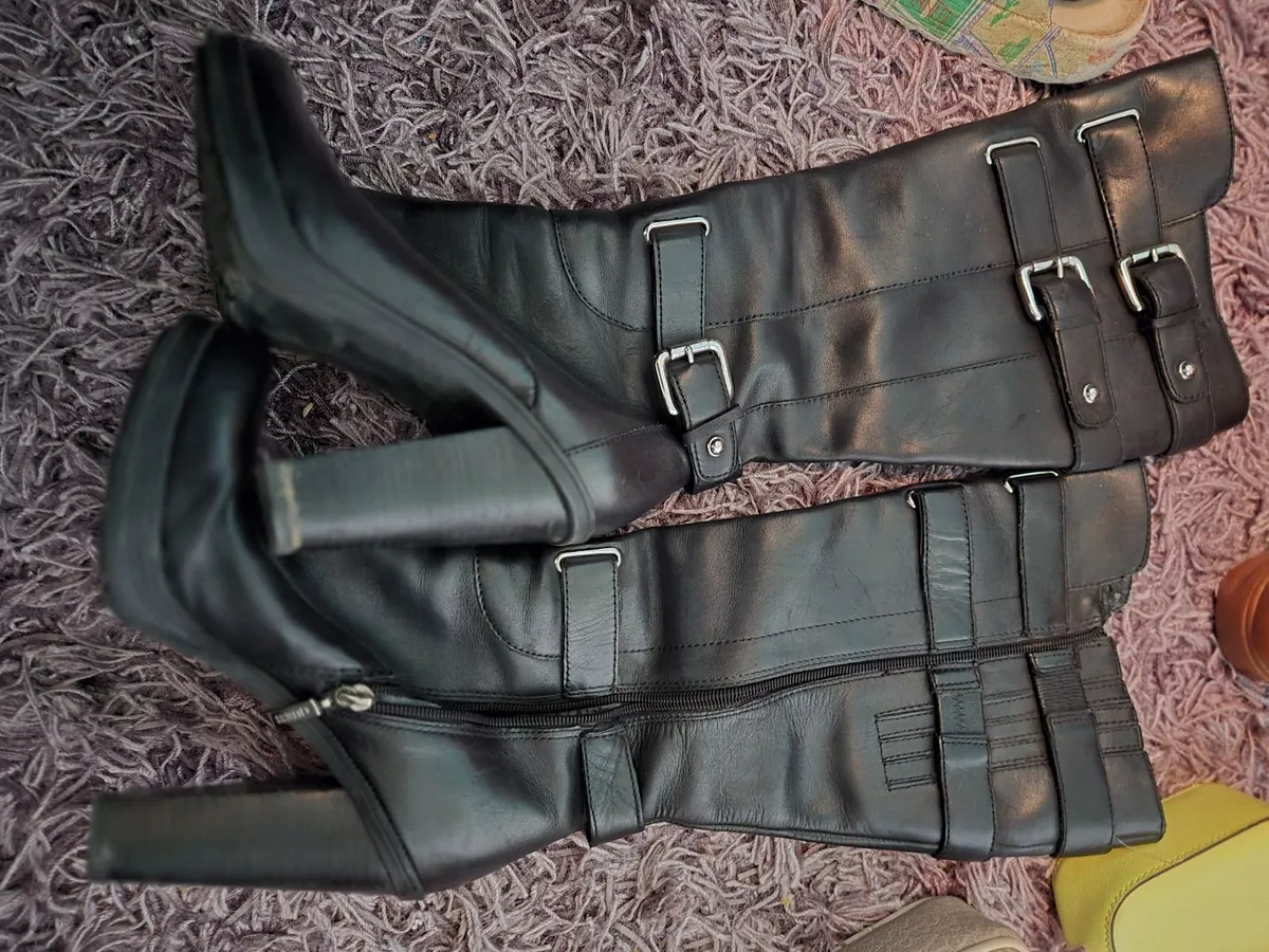 Womens boots - Image 2