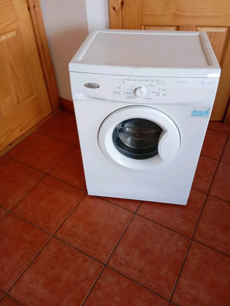 Whirlpool washing machine - Image 1