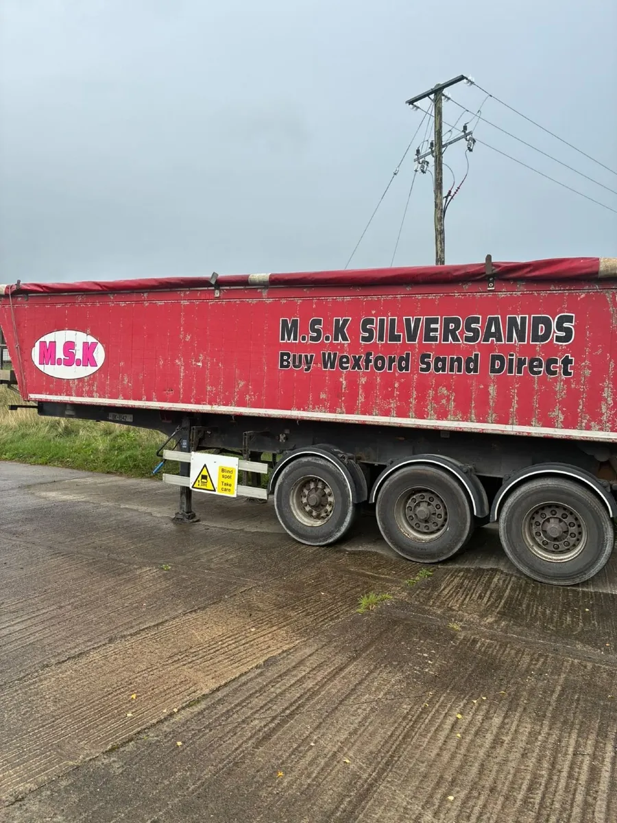 Artic Tipping Trailer - Image 2