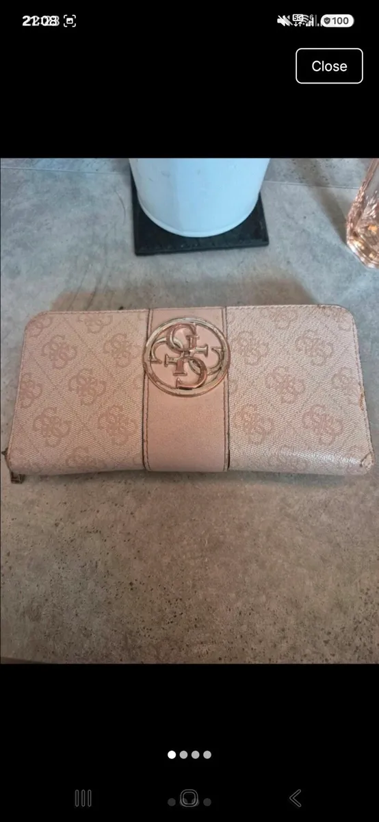 Guess wallet - Image 1