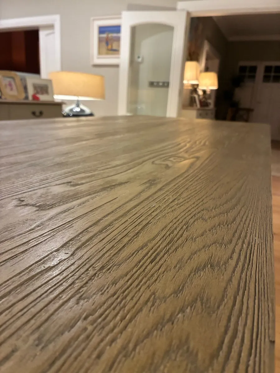 Kitchen table - Image 3