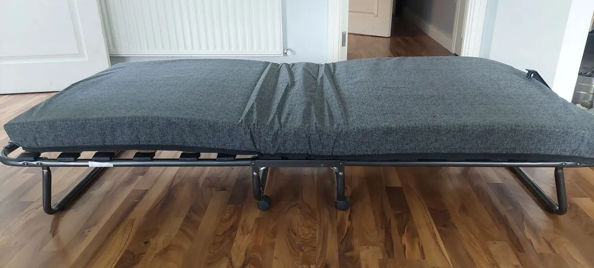 2 Single Foldable beds - Image 1