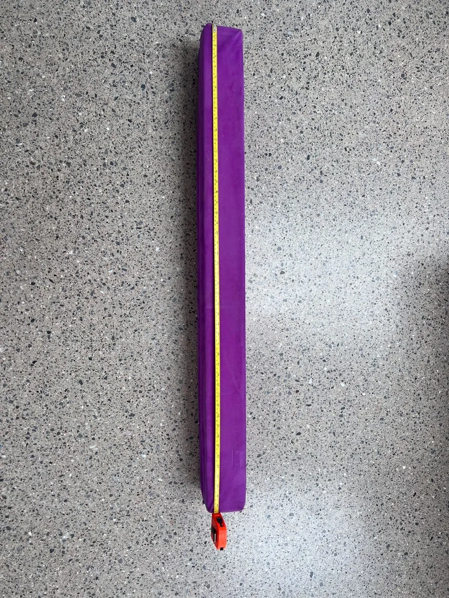 Gymnastics beam - Image 1
