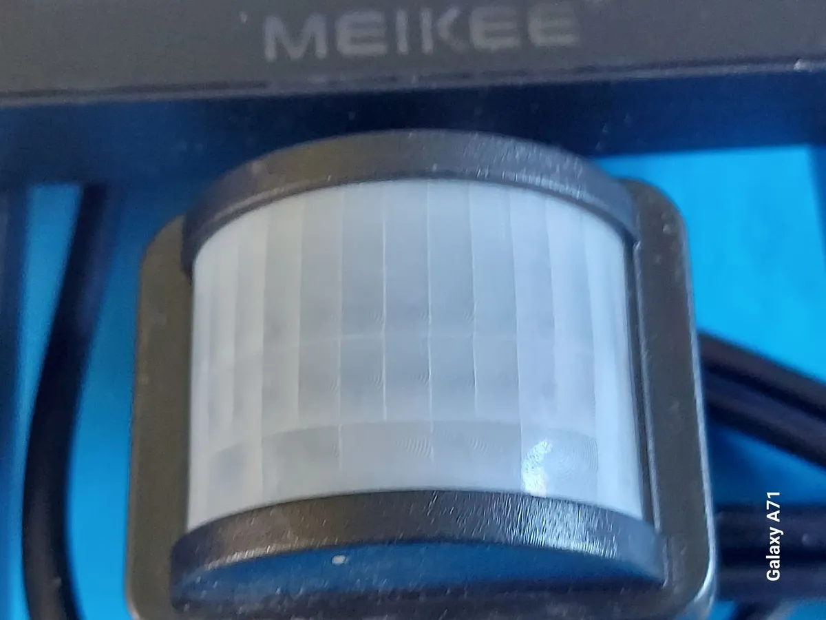 NEW Meikee Led Flood Light with Motion Sensor - Image 4