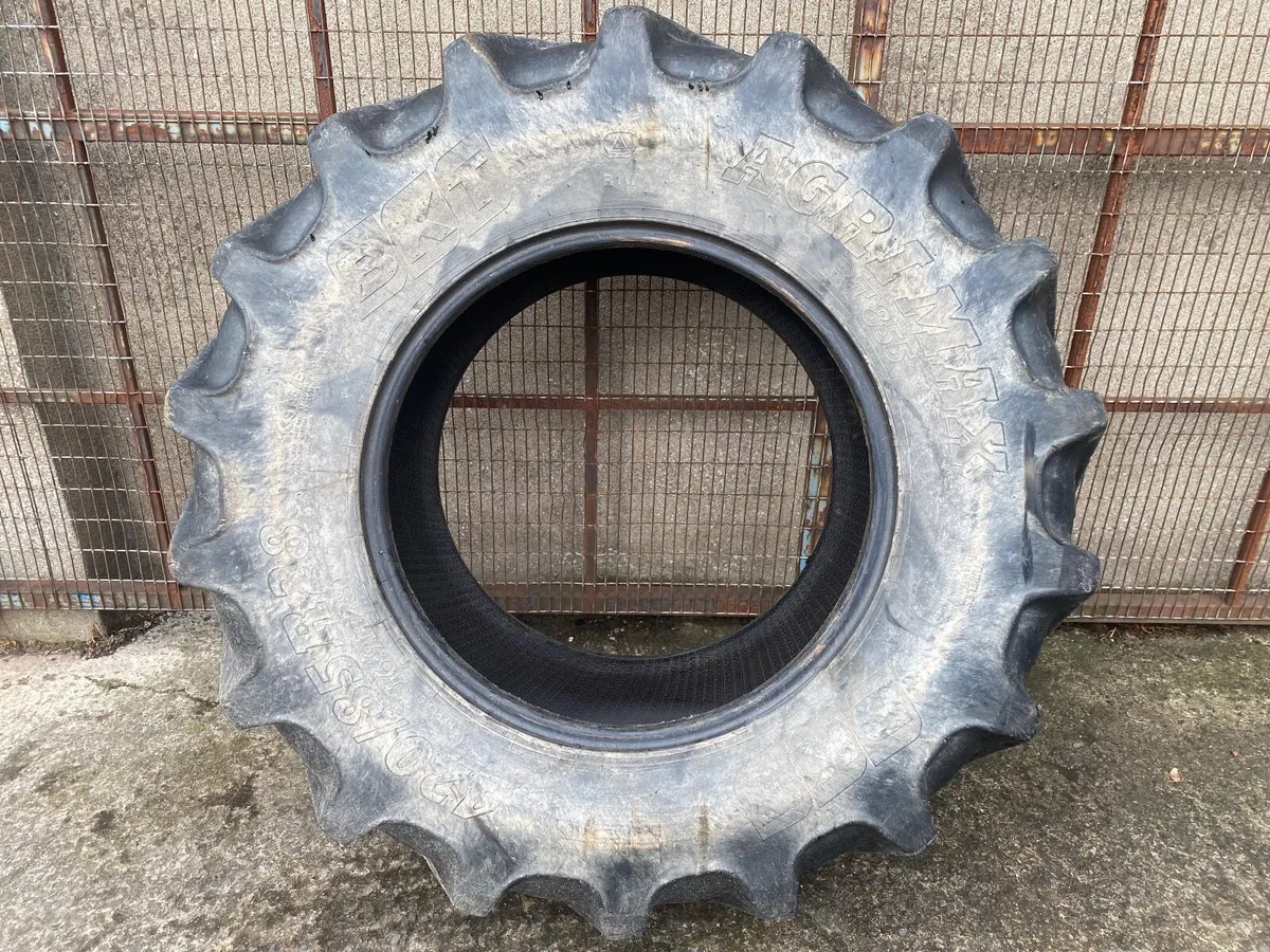 TRACTOR TYRE 420/85R28 (16.9R28)BKT AGRIMAX RADIAL - Image 2