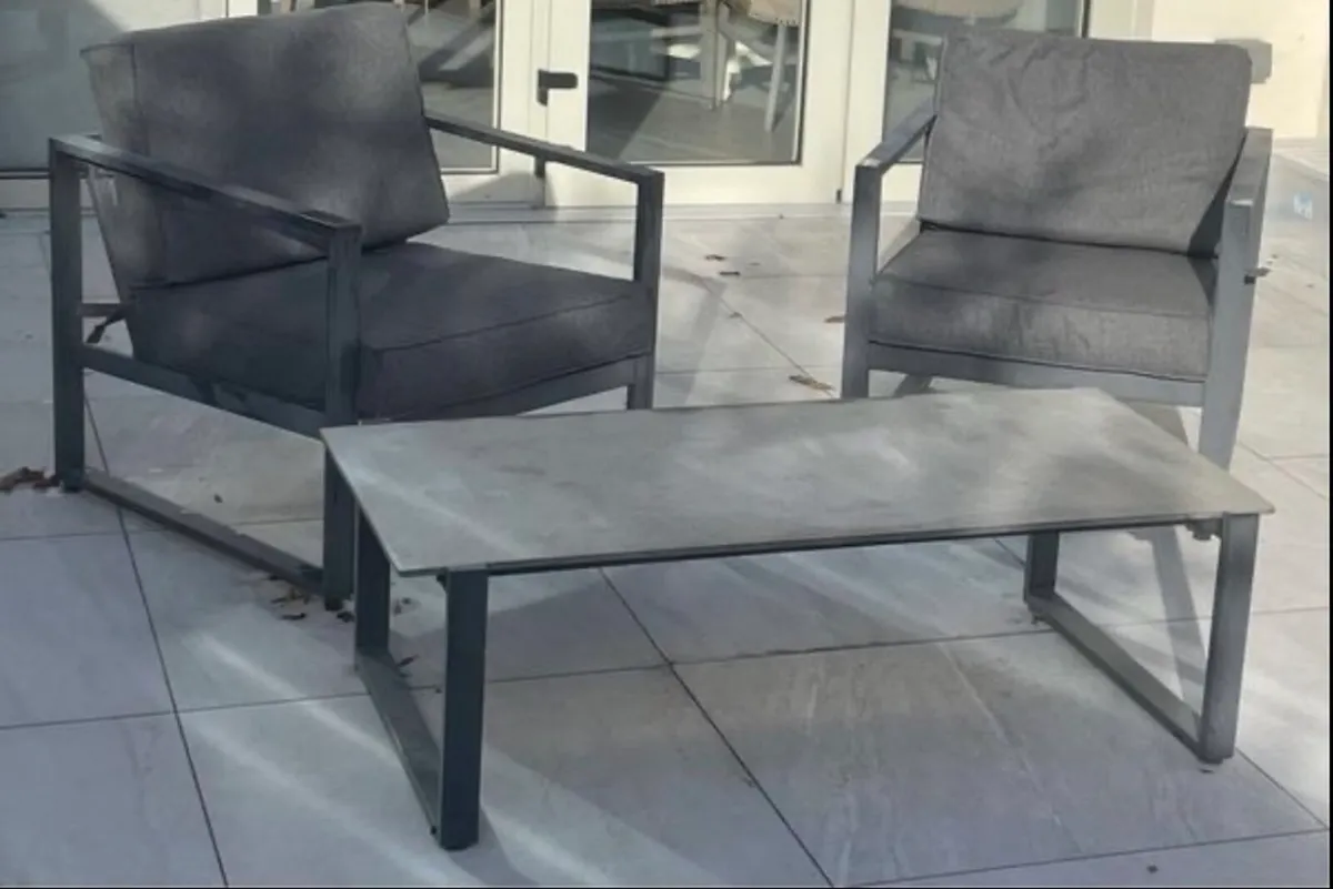 Garden Furniture - Image 1