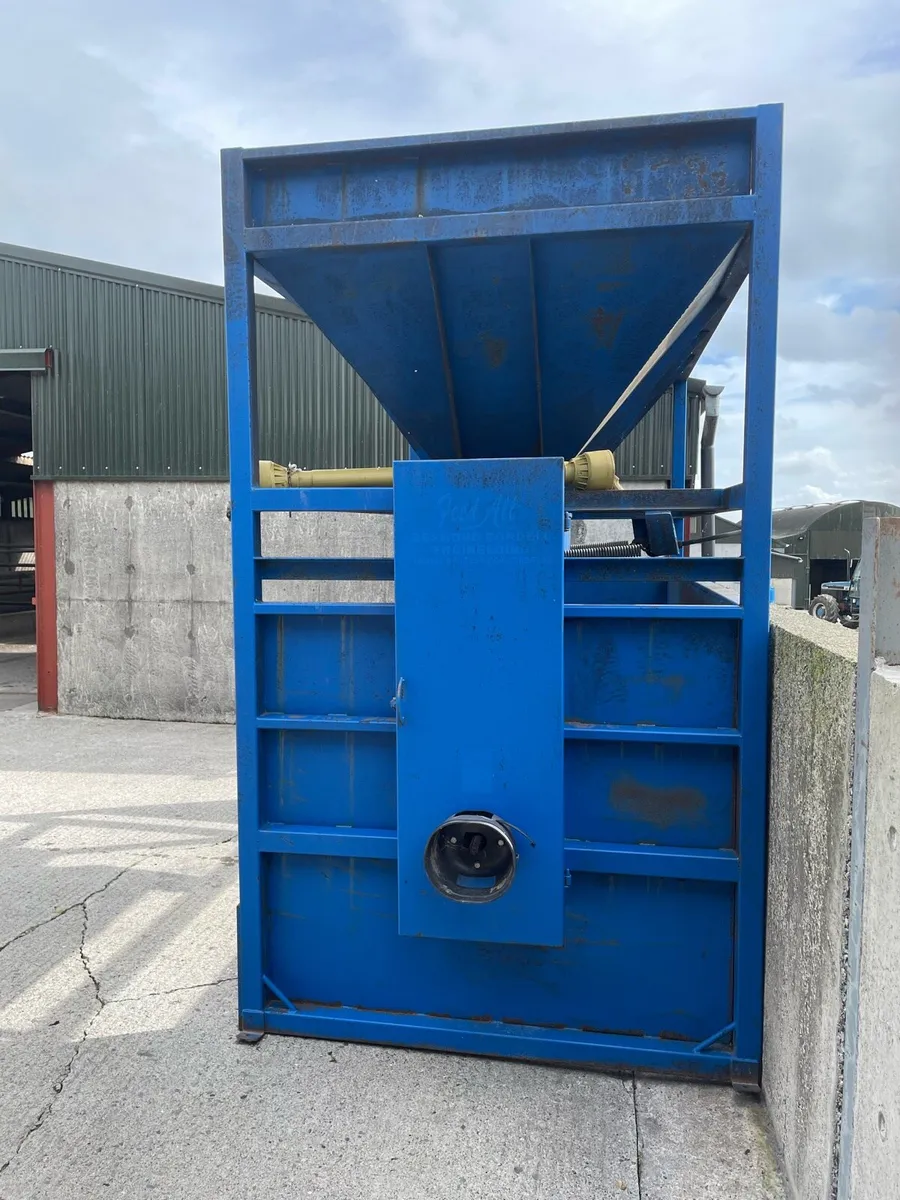 Feed all free standing beet chopper - Image 4