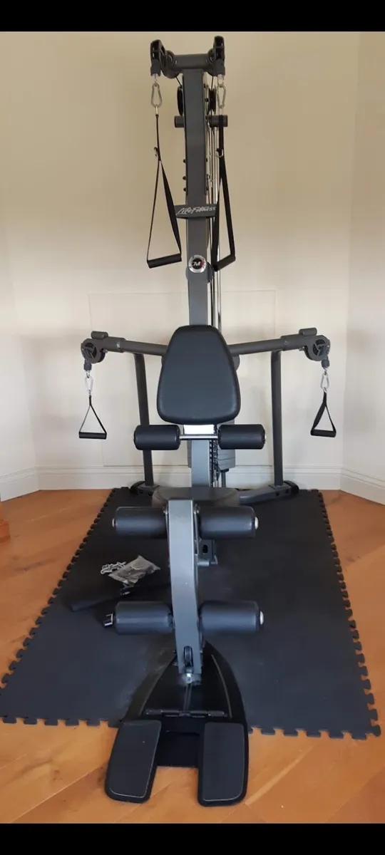 Life Fitness CM3 Multi Gym - Image 2