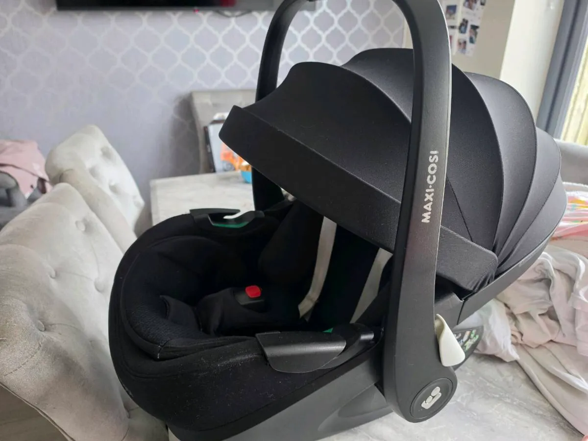 Maxi cosi pebble 360 pro black - Image 1