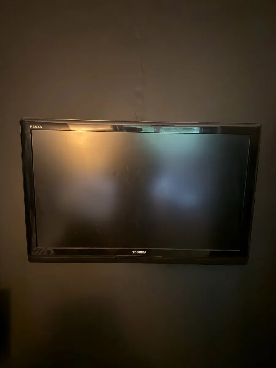 Toshiba 37inch Tv - Image 1